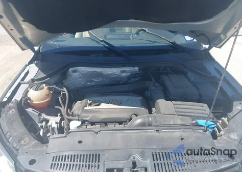 2012 Volkswagen Tiguan Se z USA, uszkodzony, nr VIN WVGAV7AX9CW536808